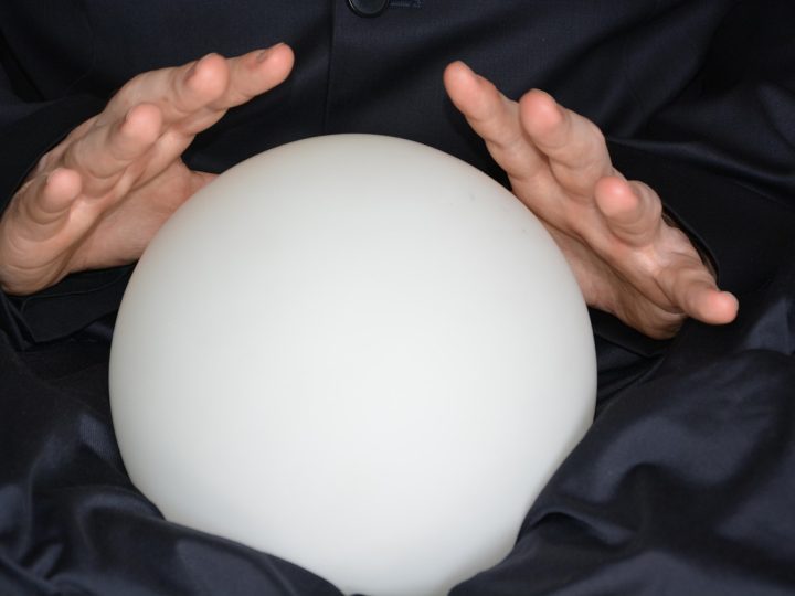 Pourquoi l&rsquo;occultisme gagne de plus en plus de terrain en France ?